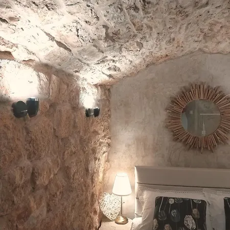 Stone House, Svirce, Hvar